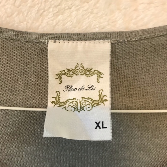 Grey Lightweight Tunic Top - Picture 4 of 6